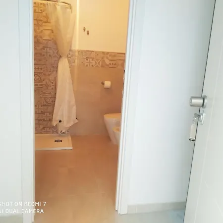 Aurisa Apartment Bari Esterno foto